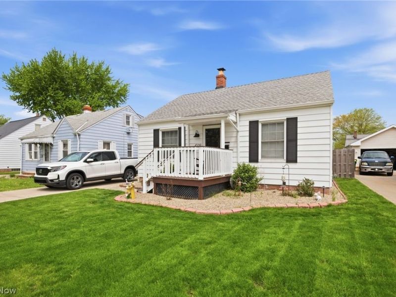 419 E 326th Street, Willowick, OH 44095 Photo 3