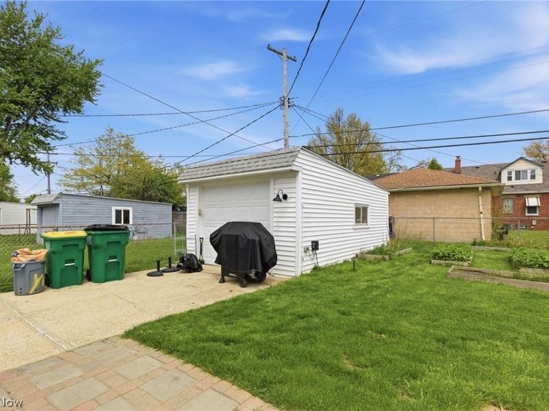419 E 326th Street, Willowick, OH 44095 Photo 30