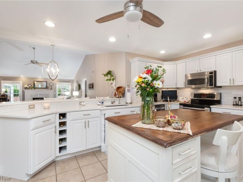 2770 Ash Meadows Boulevard , Zanesville, OH 43701 Photo 3