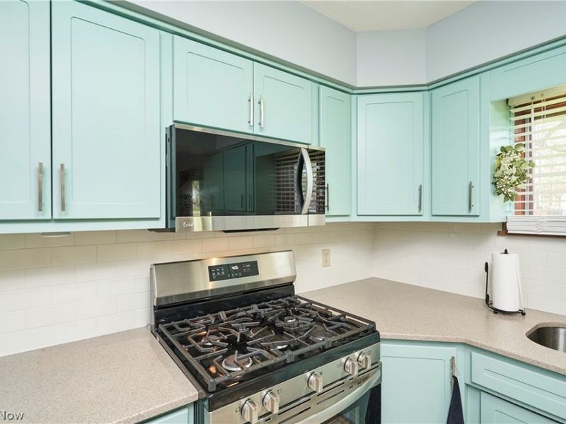 1103 Owsley Road, Mc Donald, OH 44437 Photo 10