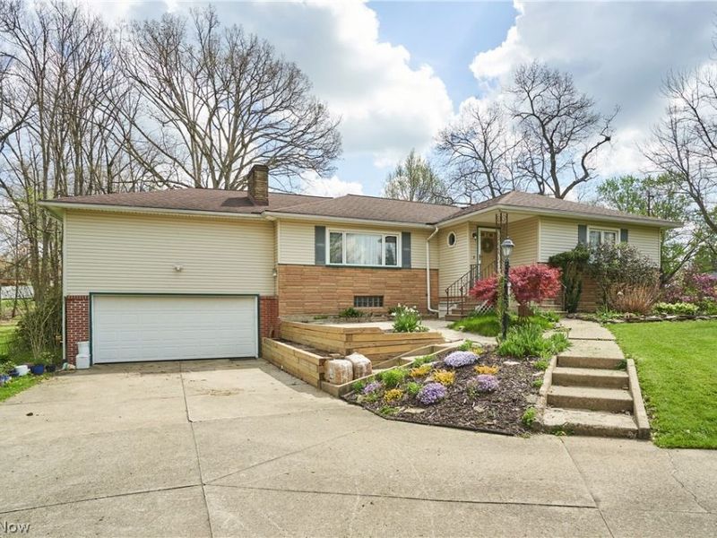1103 Owsley Road , Mc Donald, OH 44437 Photo 2
