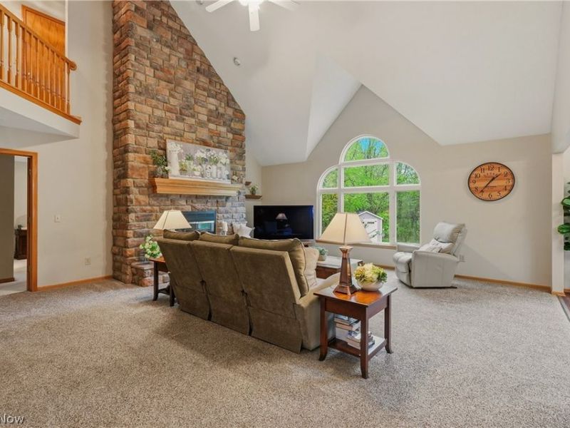 859 Kings Cross Drive, Wadsworth, OH 44281 Photo 10