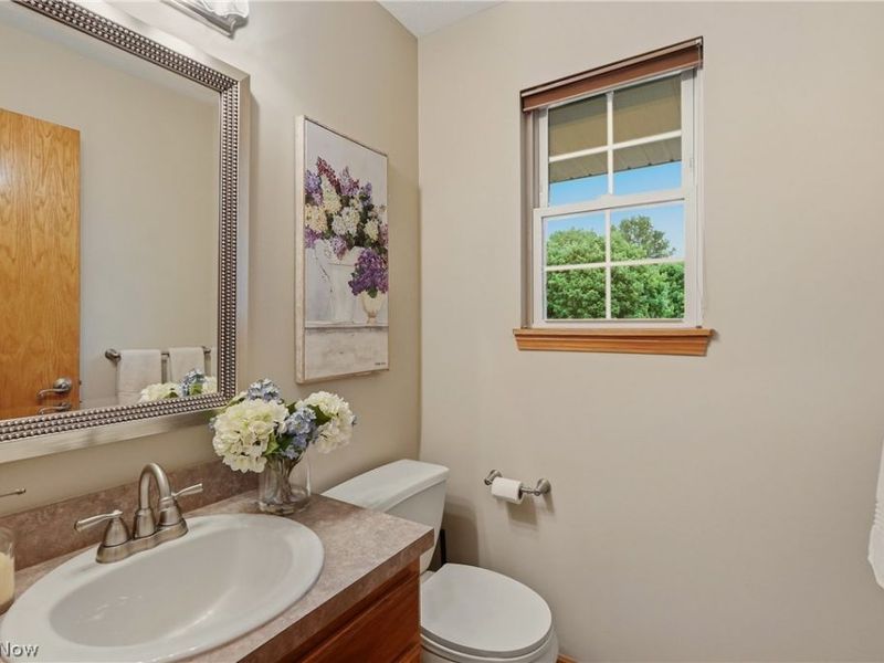 859 Kings Cross Drive, Wadsworth, OH 44281 Photo 32
