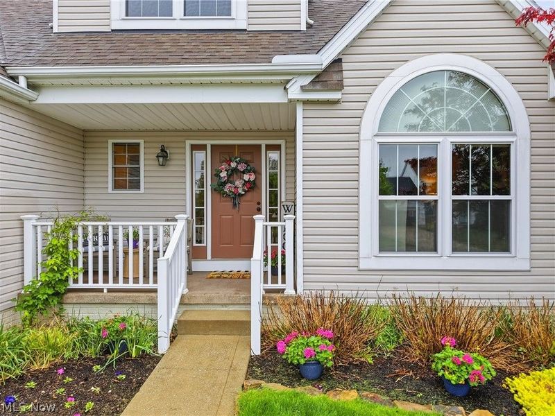 859 Kings Cross Drive, Wadsworth, OH 44281 Photo 4
