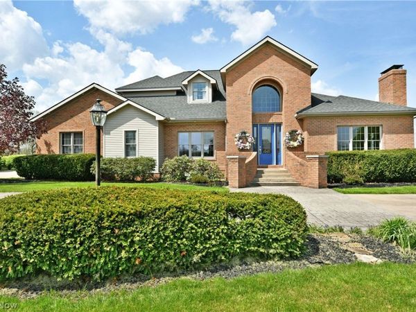 6367 Angel Court , Warren, OH 44481