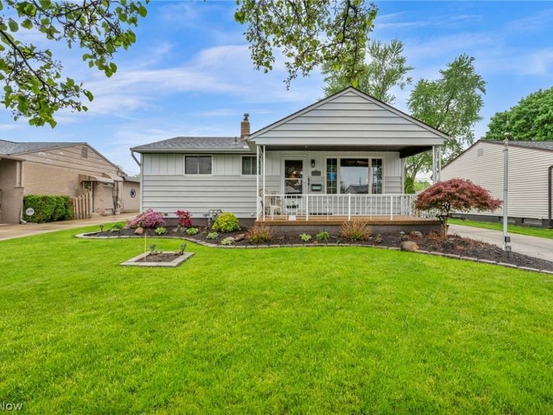 15425 Richard Drive , Brook Park, OH 44142 Photo 2