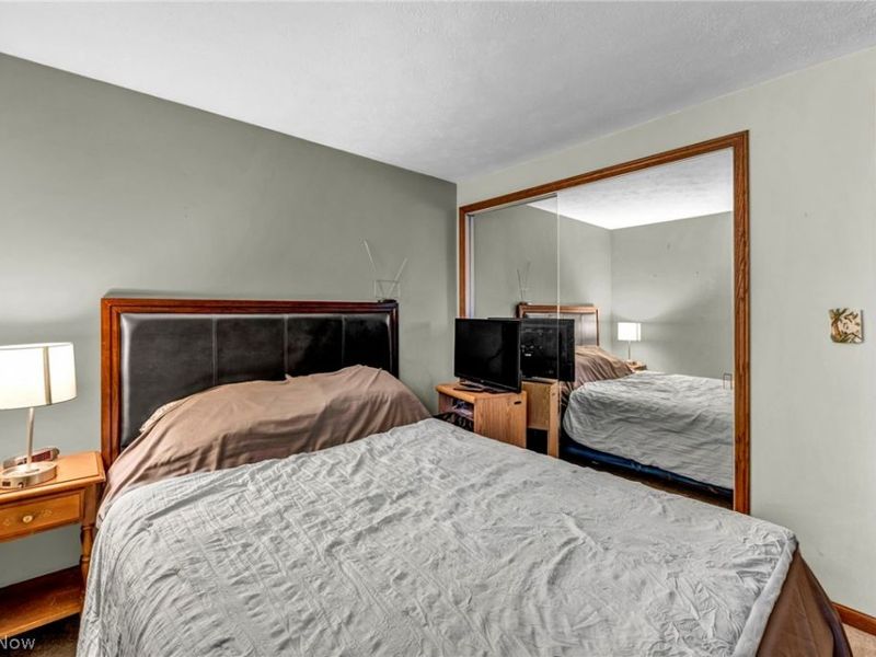15425 Richard Drive , Brook Park, OH 44142 Photo 23