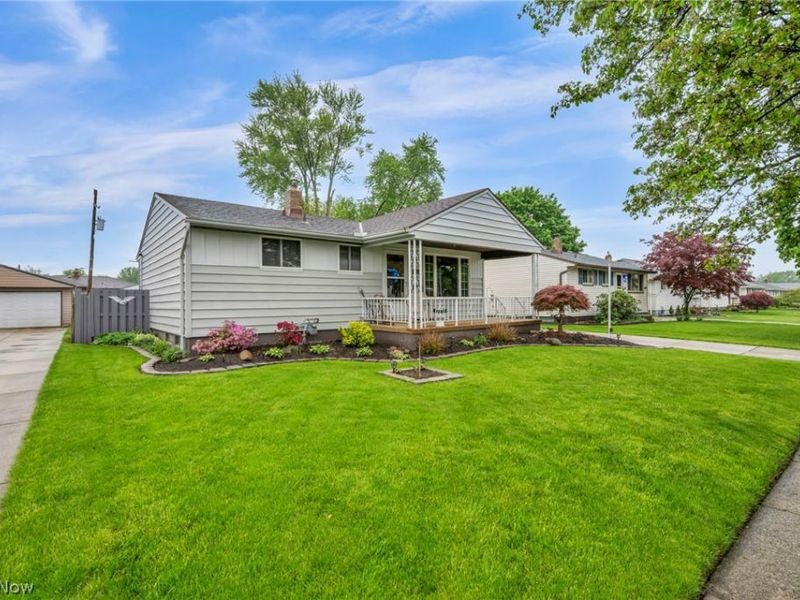 15425 Richard Drive , Brook Park, OH 44142 Photo 4