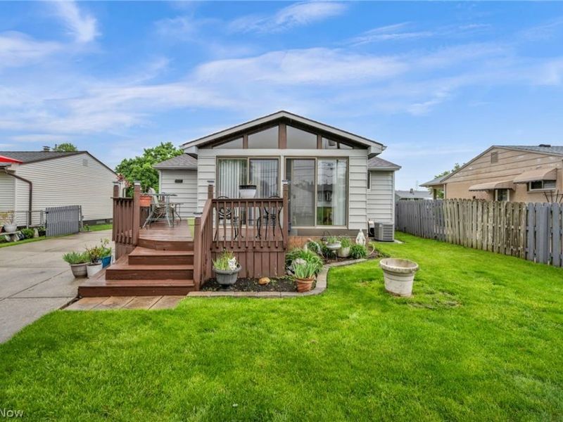 15425 Richard Drive , Brook Park, OH 44142 Photo 42
