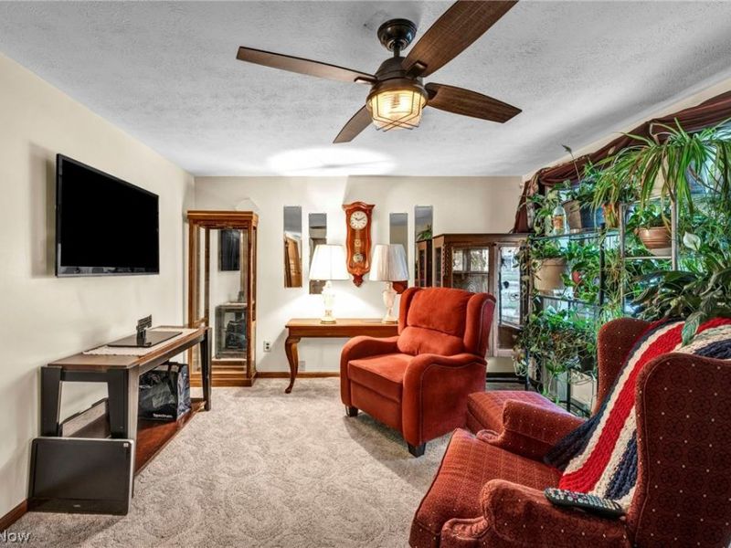 15425 Richard Drive , Brook Park, OH 44142 Photo 9
