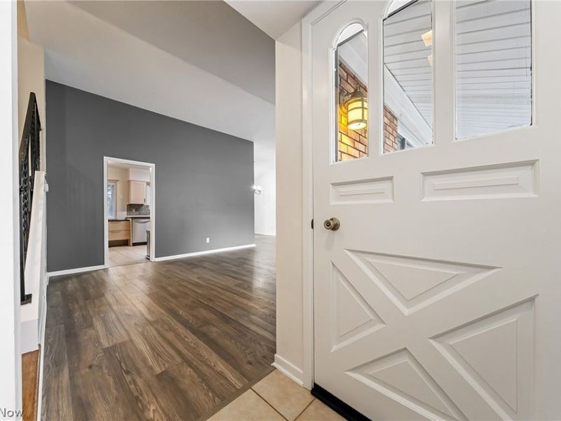 21298 Nottingham Drive , Cleveland, OH 44126 Photo 6