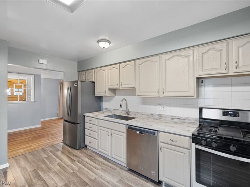1704 Drenik Drive , Wickliffe, OH 44092 Photo 10