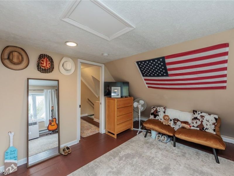 142 E Bridge Street , Berea, OH 44017 Photo 30