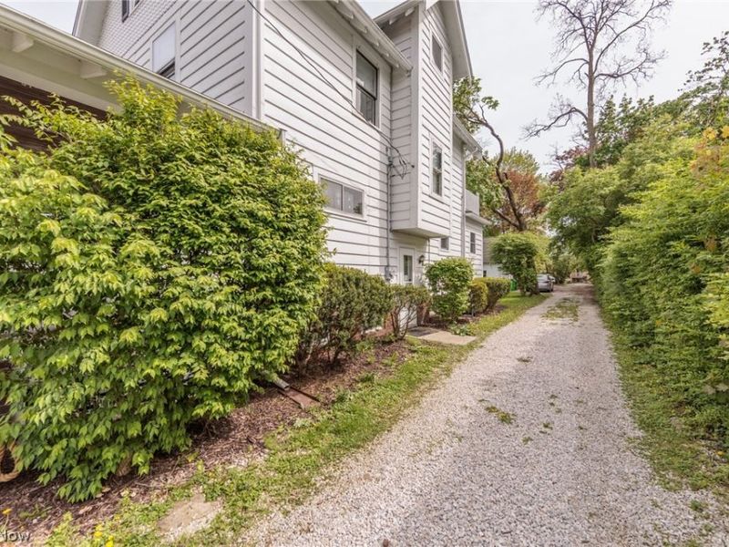 142 E Bridge Street , Berea, OH 44017 Photo 46