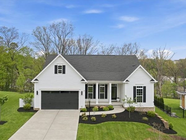 333 Crest Ln, Mars, PA 16046