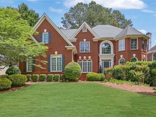 725 Rose Creek Circle, Johns Creek, GA 30097