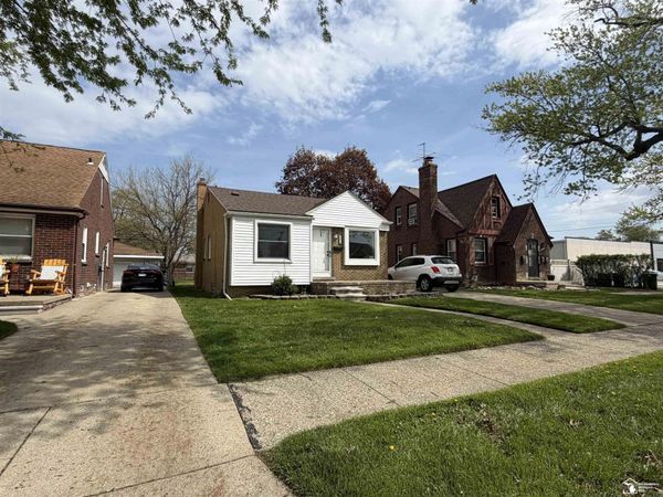 12824 Ward Street, Southgate, MI 48195