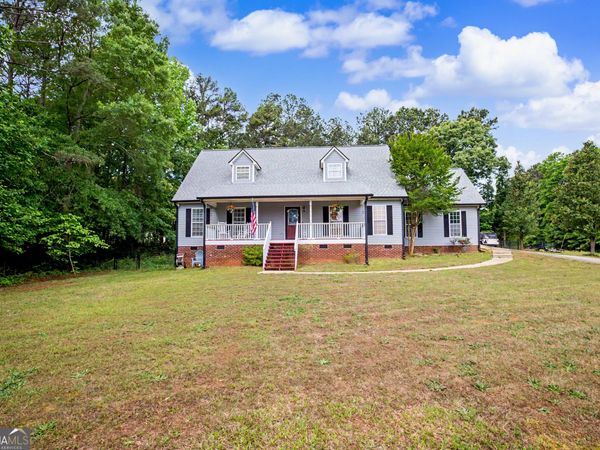 22 Hidden Lakes Court, Newnan, GA 30263