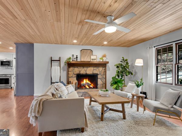 126 East Lake Drive, Roswell, GA 30075