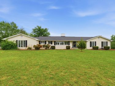 10949 & 10951 E Laurel Road, London, KY 40741