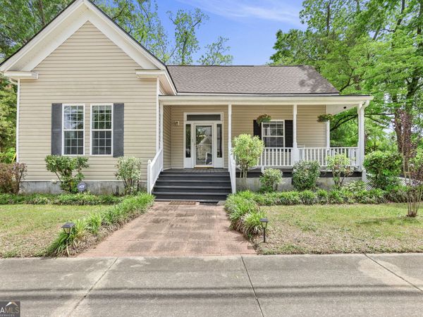 18256 Main Street, Woodbury, GA 30293