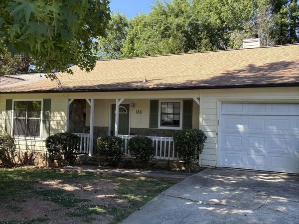 126 Oak Circle, Stockbridge, GA 30281