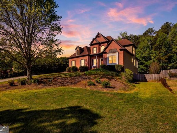 1015 Windhaven Drive, Alpharetta, GA 30005