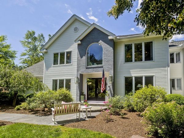 183 Loomis Rdg, Westfield, MA 01085