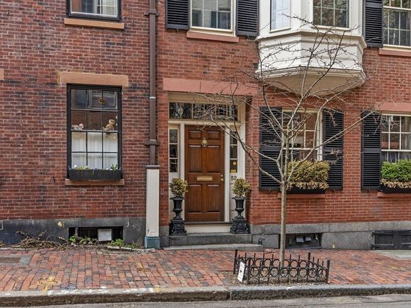 52 Pinckney St, Boston, MA 02114
