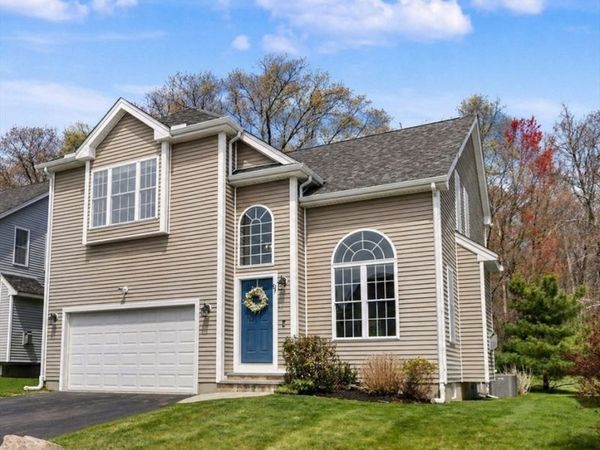 67 Zain Cir, Unit 67, Milford, MA 01757