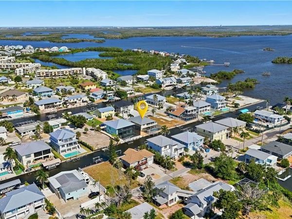 222 Flamingo ST , FORT MYERS BEACH, FL 33931