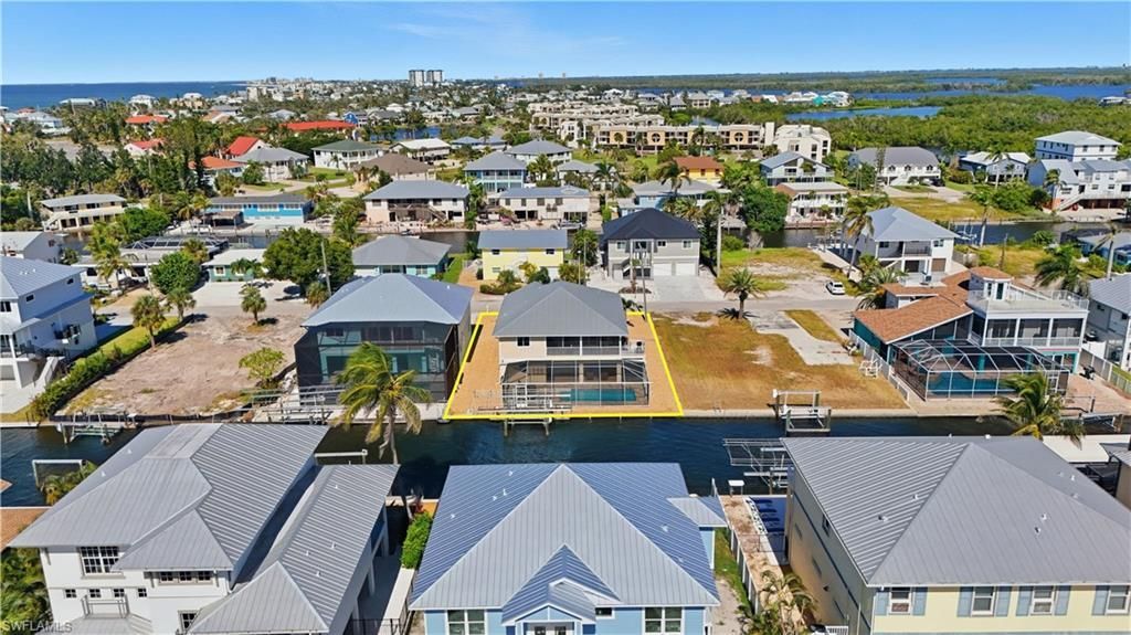 222 Flamingo St , Fort Myers Beach, FL 33931 Photo