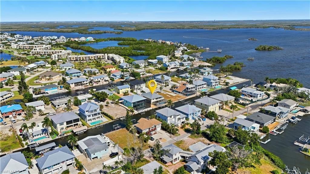 222 Flamingo St , Fort Myers Beach, FL 33931 Photo