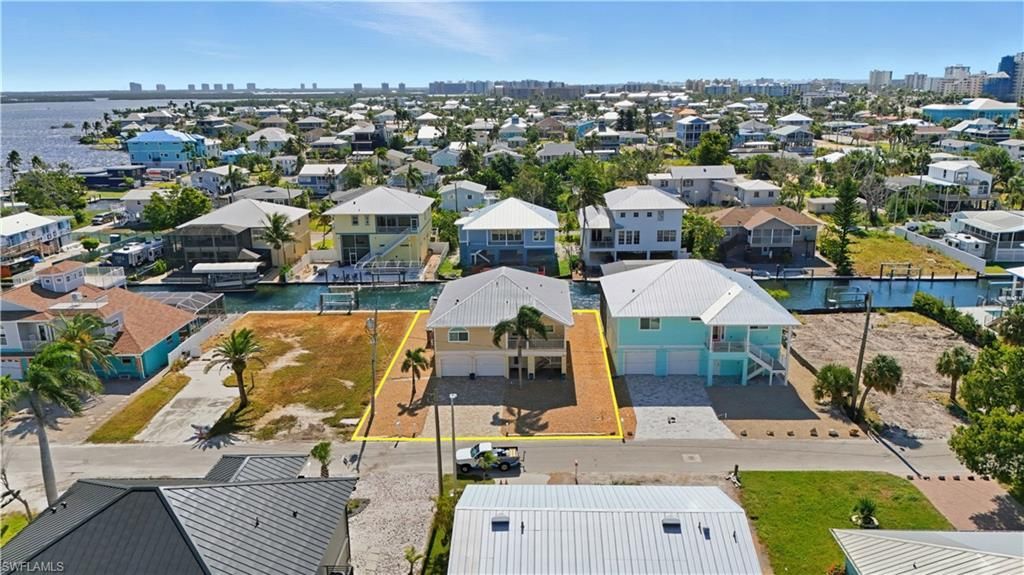222 Flamingo St , Fort Myers Beach, FL 33931 Photo