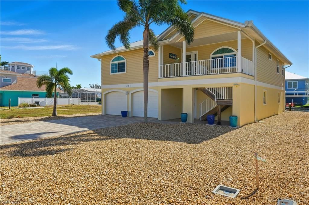 222 Flamingo St , Fort Myers Beach, FL 33931 Photo