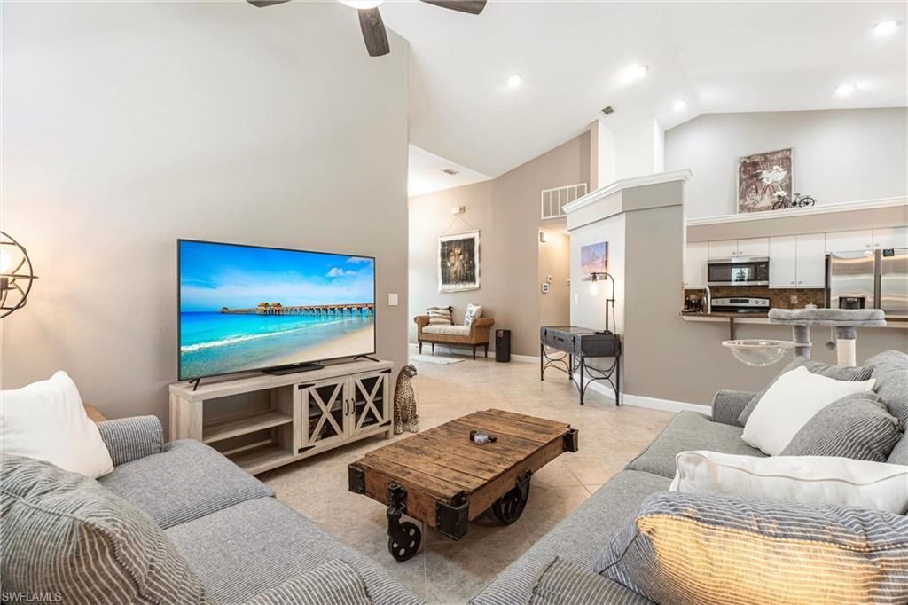 6769 Berwick Pl, Naples, FL 34104 Photo