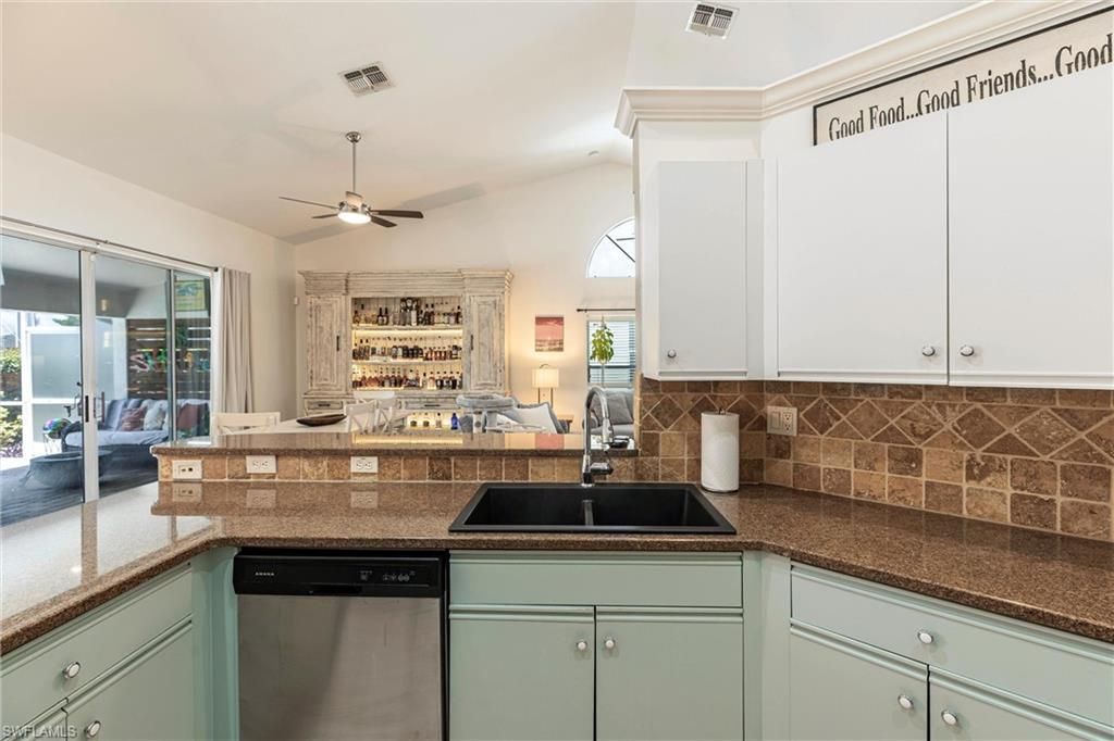 6769 Berwick Pl, Naples, FL 34104 Photo