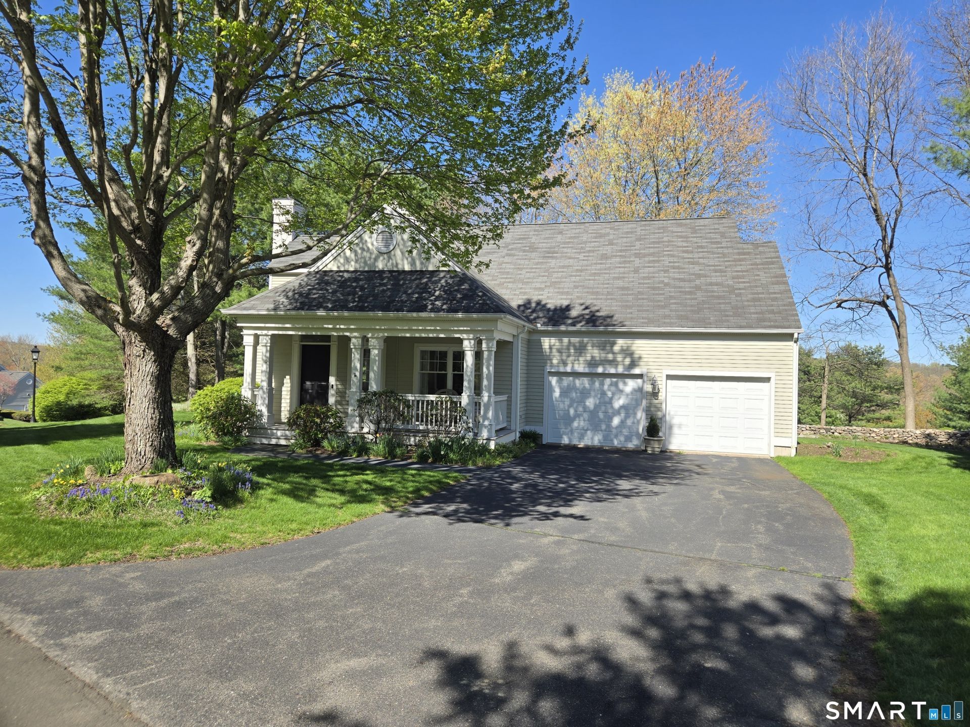 10 Pelham, Unit 10, Middlebury, CT 06762 Main Photo