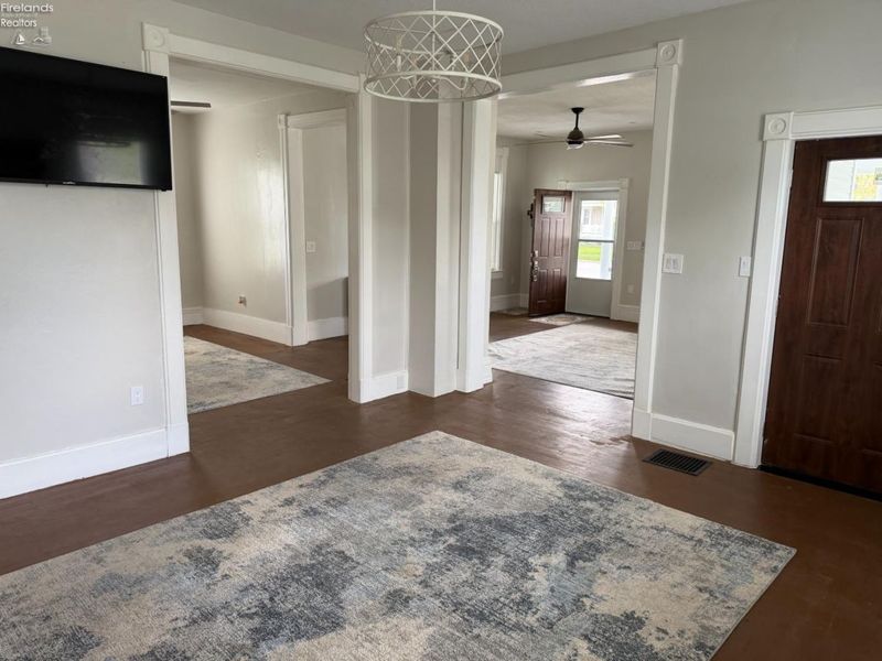 324 N Sandusky Street, Tiffin, OH 44883 Photo 7