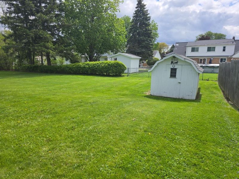 1212 E Perkins Avenue, Sandusky, OH 44870 Photo 9
