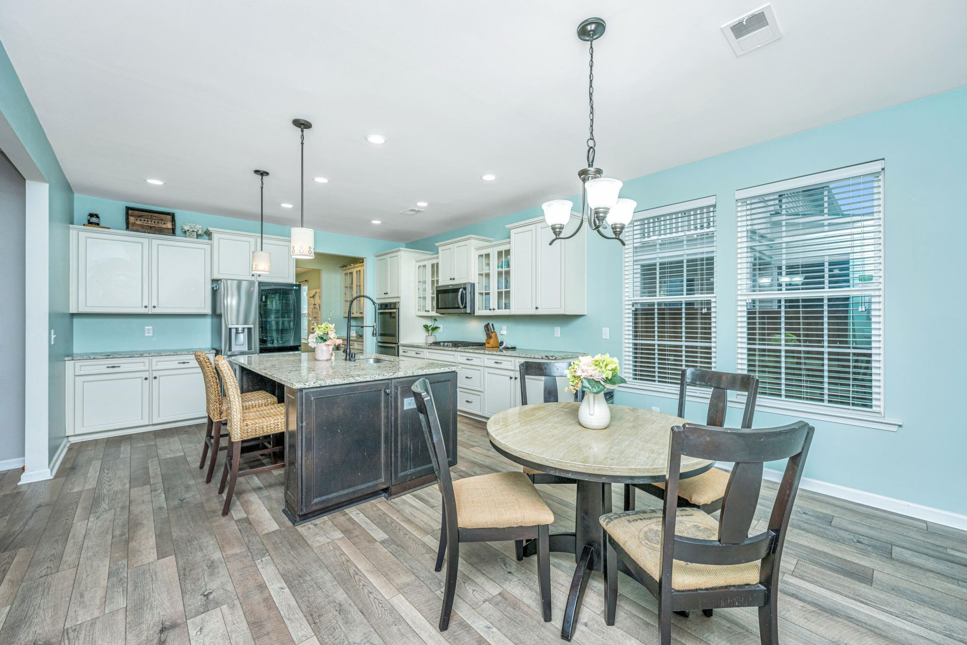 417 Stonefield Circle Photo 13