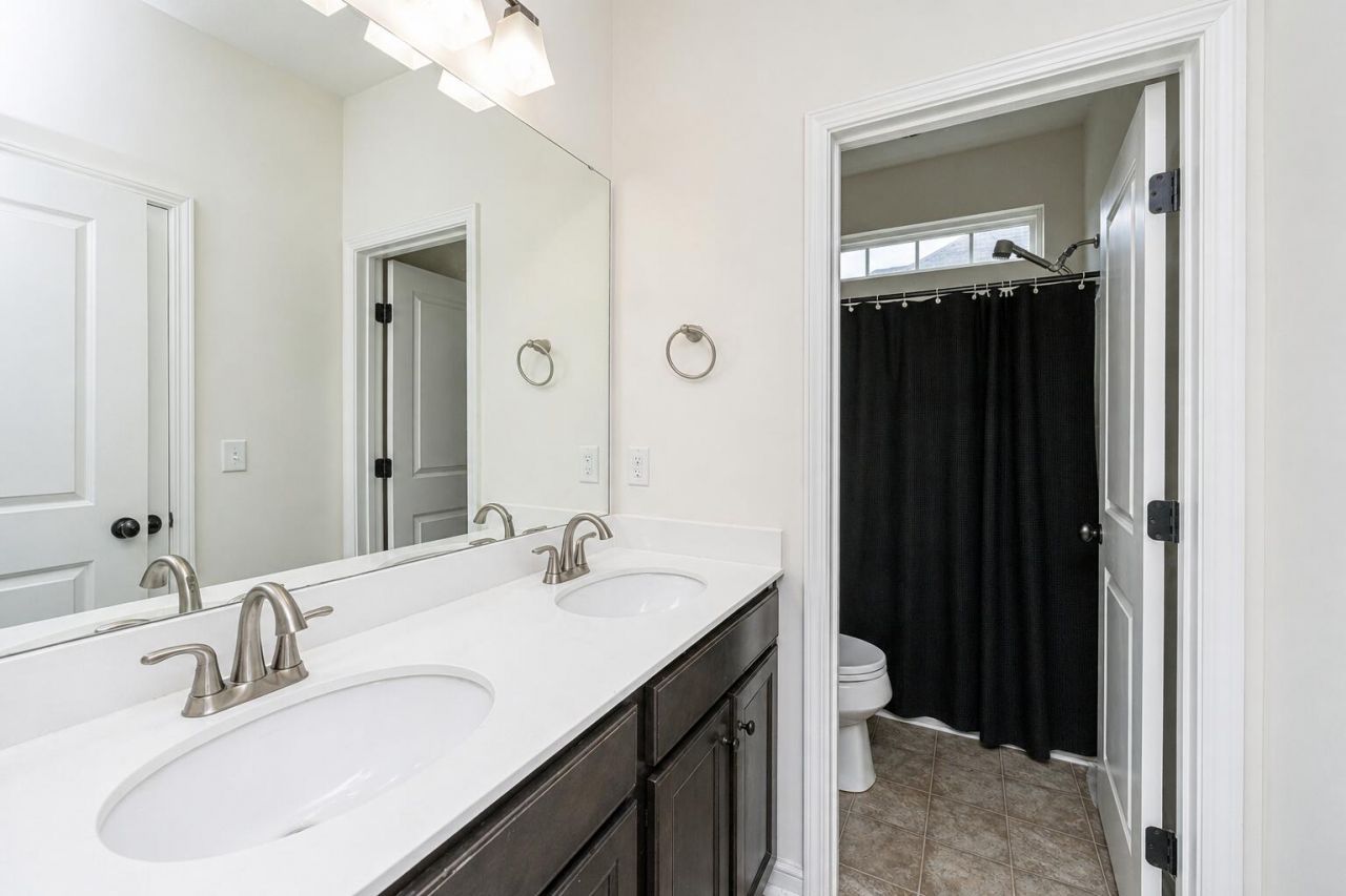 417 Stonefield Circle Photo 38