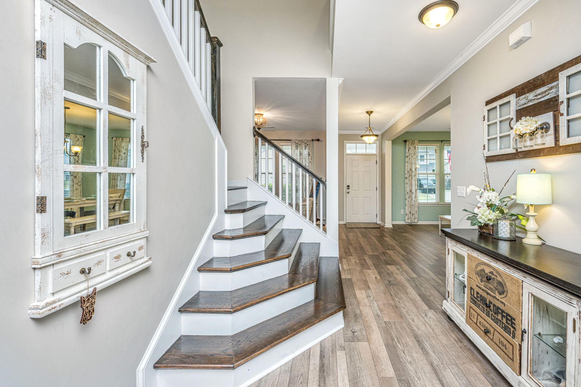 417 Stonefield Circle Photo 4