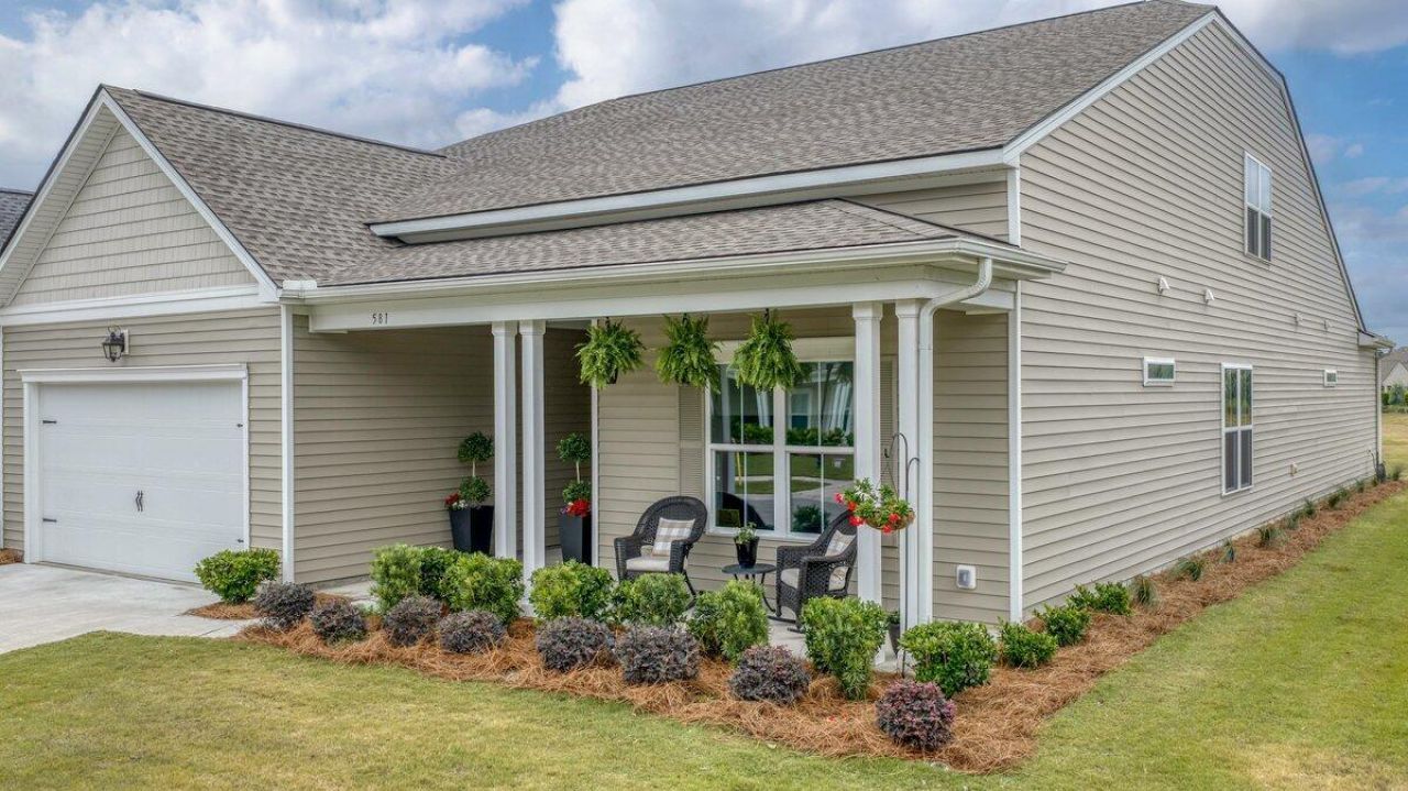 581 Marsh Cove Circle Photo 4