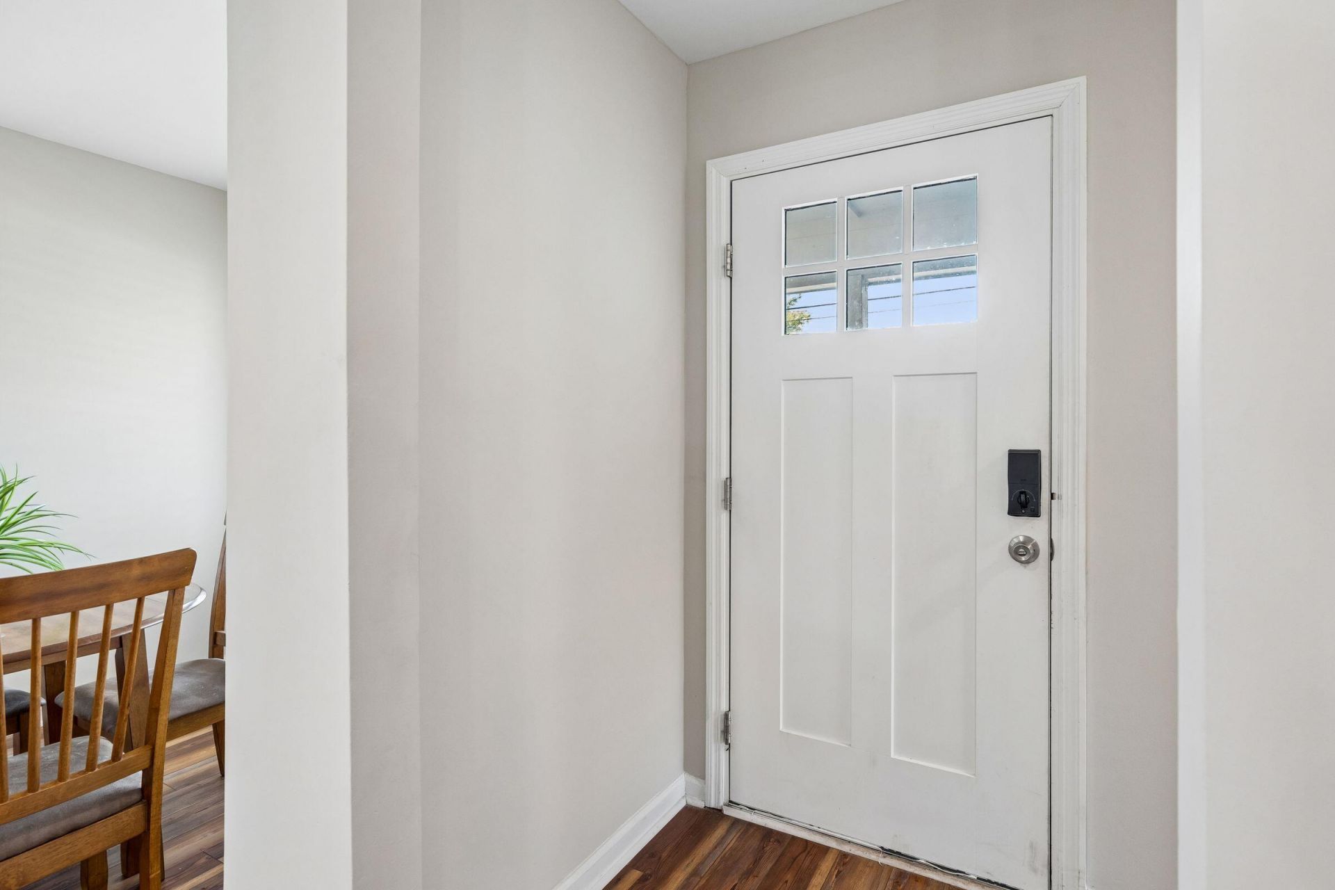 5615 Buskirk Street Photo 6
