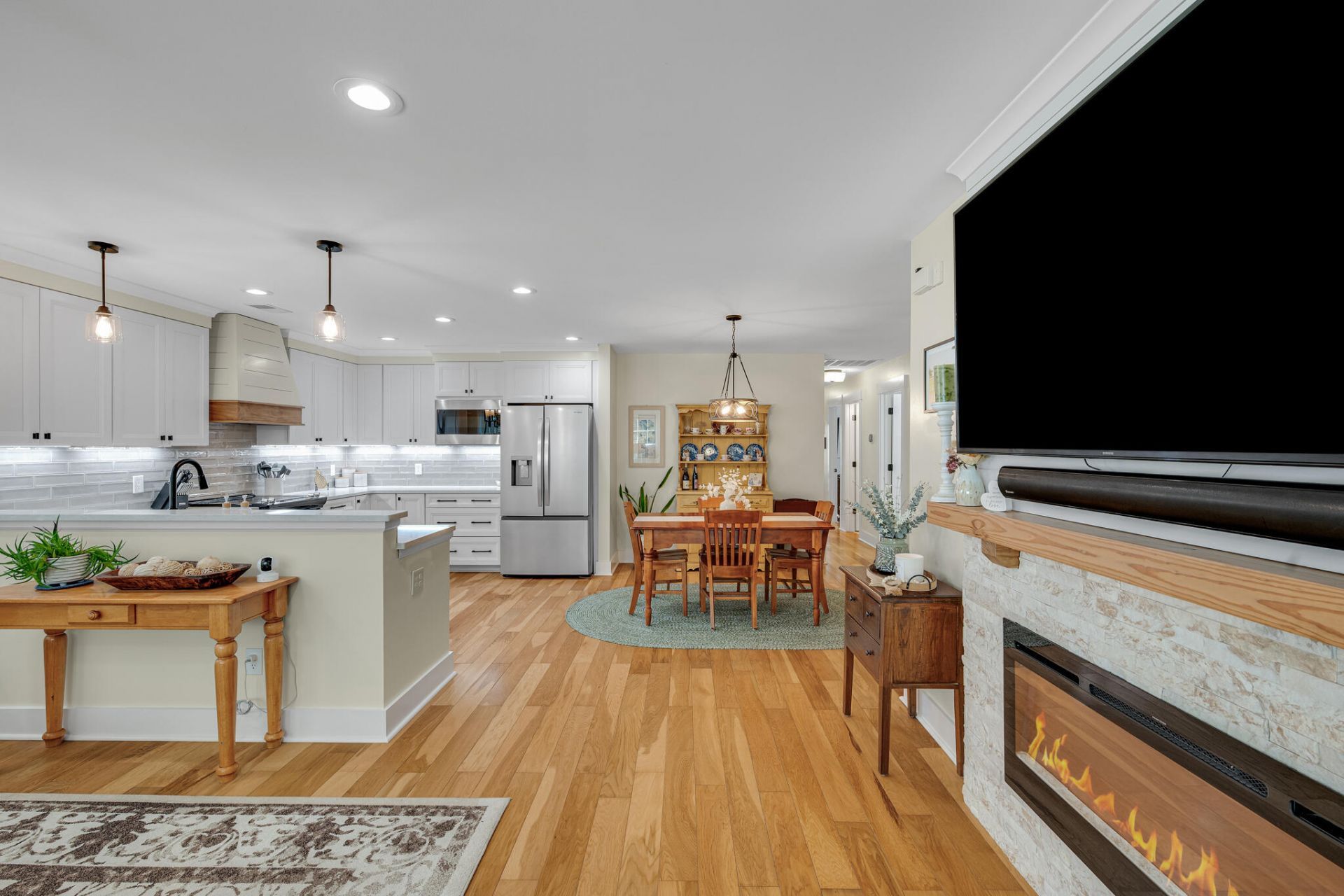 117 Malibu Road Photo 6