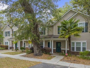 105 Chinquapin Drive, Summerville, SC 29485