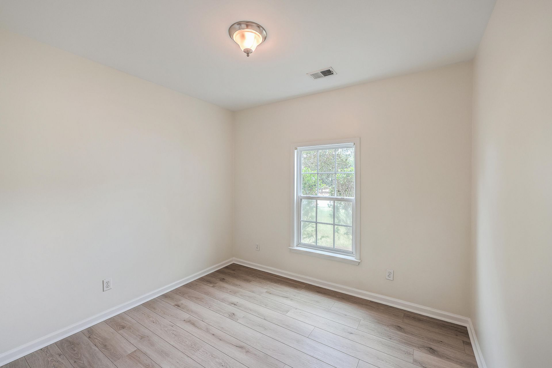 8518 Sentry Circle Photo 23