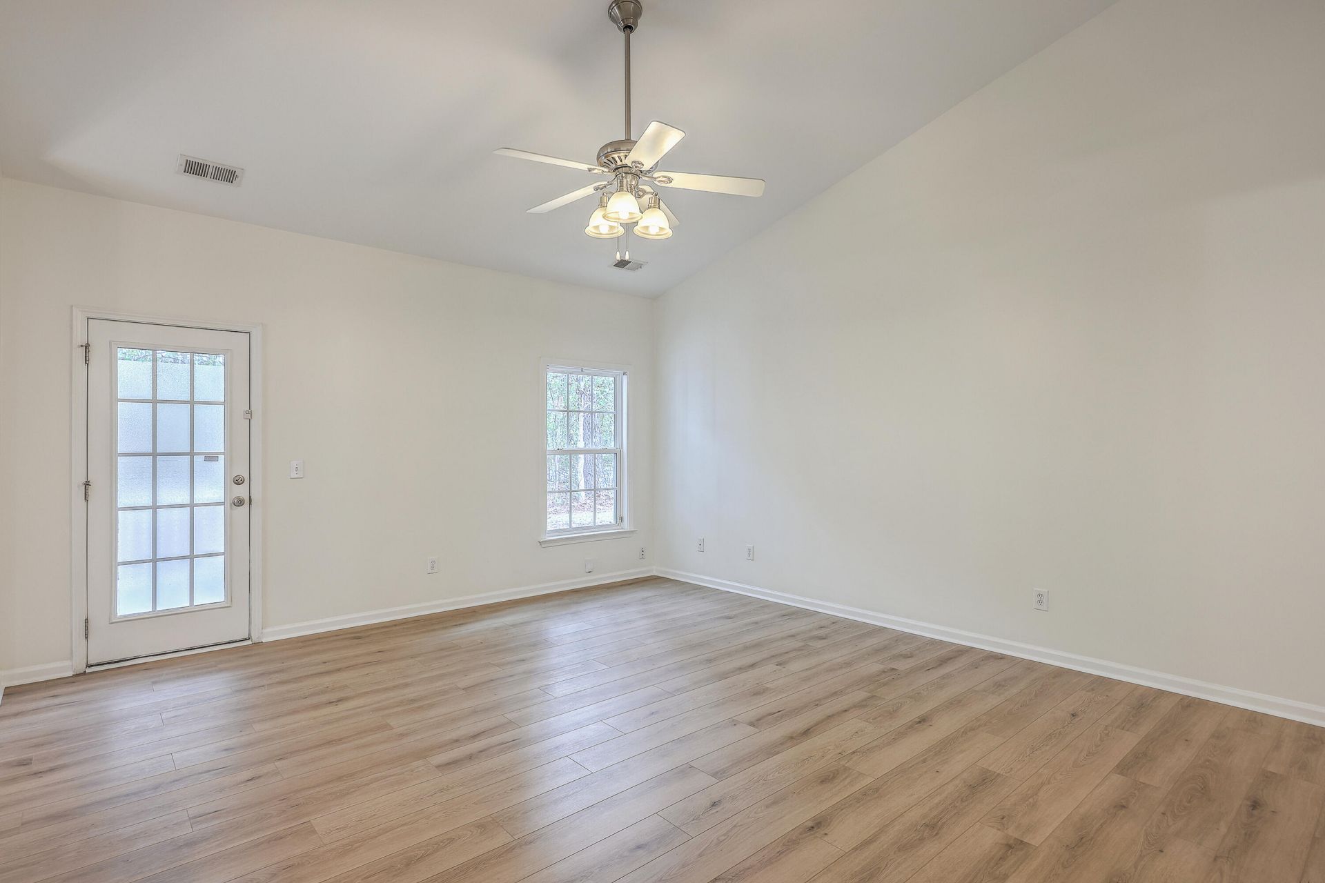 8518 Sentry Circle Photo 8