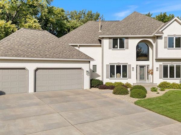 5605 Saint Albans Circle , Shoreview, MN 55126